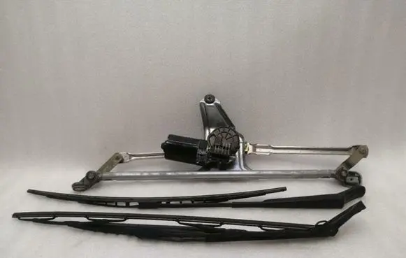 Porsche Boxster 986 Front wiper linkage and motor 99662803500 98762802700
