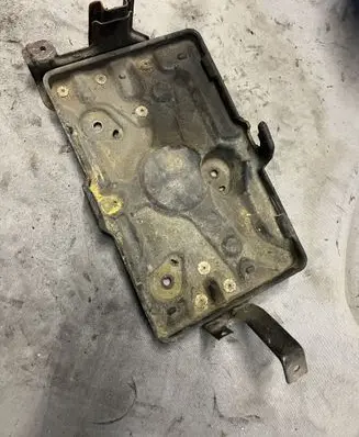 Mitsubishi Pajero Battery tray 