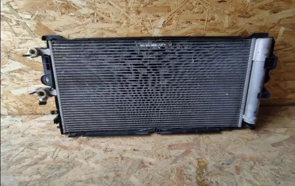 A/C cooling radiator (condenser)