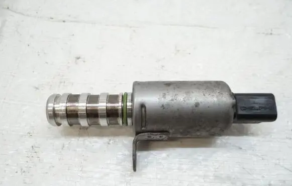 Peugeot 308 Camshaft speed sensor 9825813780