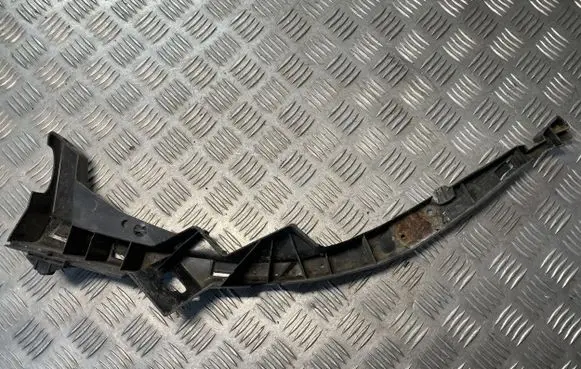 Volkswagen PASSAT B5 Front bumper mounting bracket 3B0807050 4B0807050A