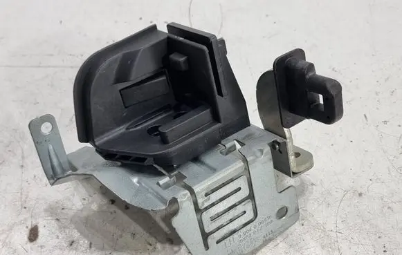 BMW 3 F30 F35 F31 Parcel shelf load cover mount bracket 9904006936