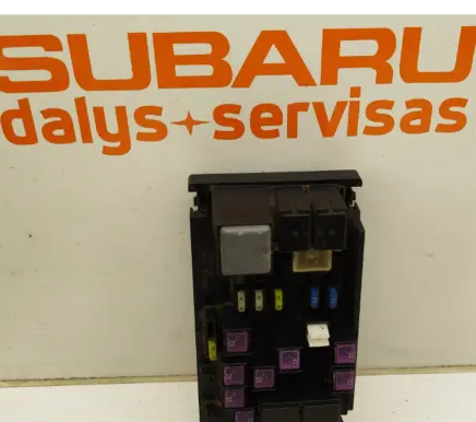 Subaru Legacy Fuse box set 82241AG070 806090 E1002068