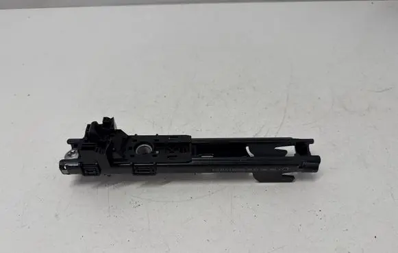 Mercedes-Benz GLC X253 C253 Seat belt height adjuster A0008600388