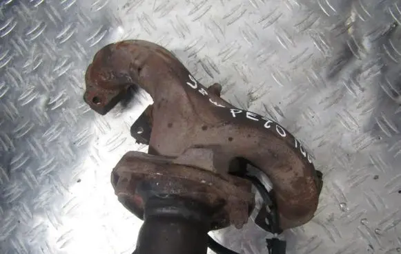 Peugeot 106 Exhaust manifold