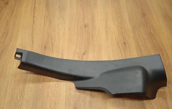 Maserati Ghibli Rear seat side bottom trim 6700113650