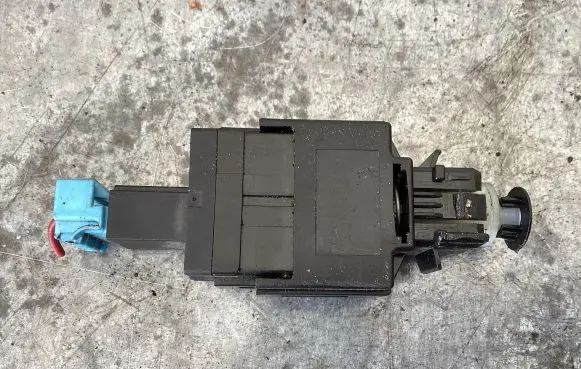 Vacuum valve