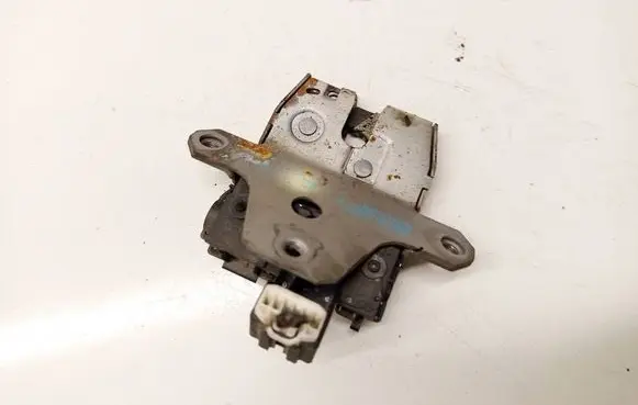Ford Focus Tailgate/trunk/boot lock/catch/latch 8M51R442A66CB