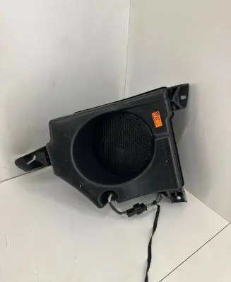 Mercedes-Benz ML W164 Subwoofer speaker A1648202202 7969AA