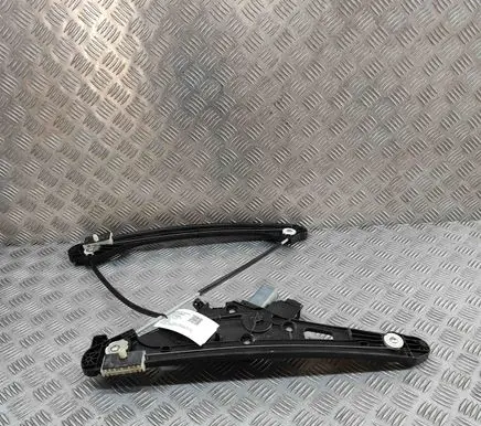 Peugeot 5008 II Front door electric window regulator 9840196980