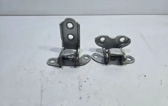 Lexus RX 330 - 350 - 400H Rear door hinge set 