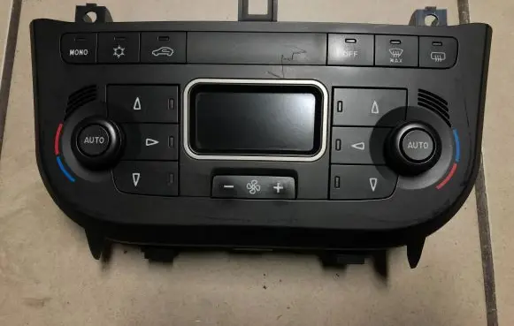 Alfa Romeo Mito Climate control unit 156088743