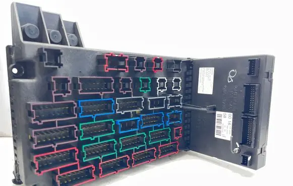 Mercedes-Benz ML W163 Fuse module 1635450016