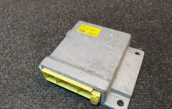 Mazda Premacy Airbag control unit/module C17657K30B