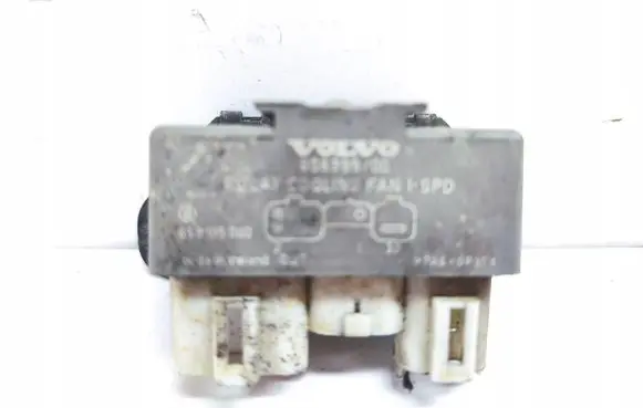 Volvo V40 Coolant fan relay 