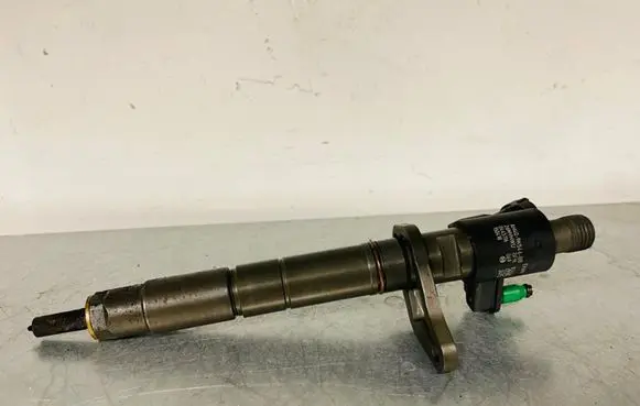 Fuel injector