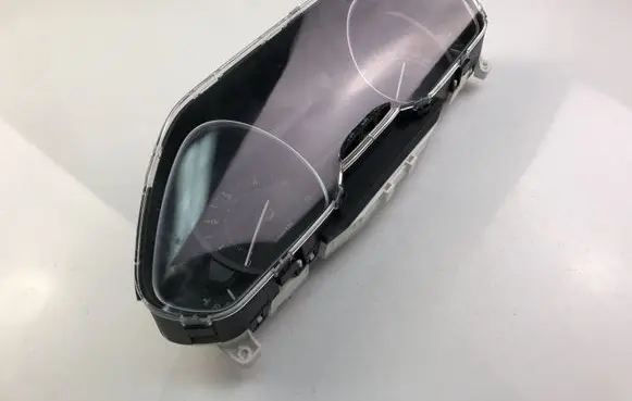 Peugeot 208 Speedometer (instrument cluster) 9813848980