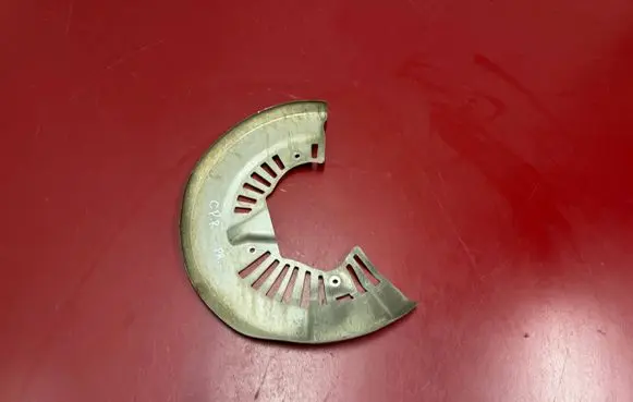 Chrysler Pacifica Front brake disc dust cover plate 516AB 78030516AB
