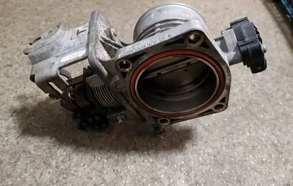 BMW 5 E39 Throttle valve 1433237