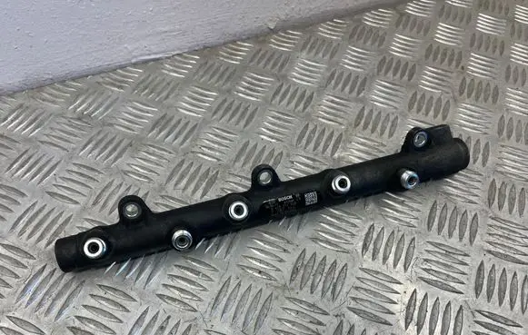 BMW 5 E60 E61 Fuel main line pipe 0445214030