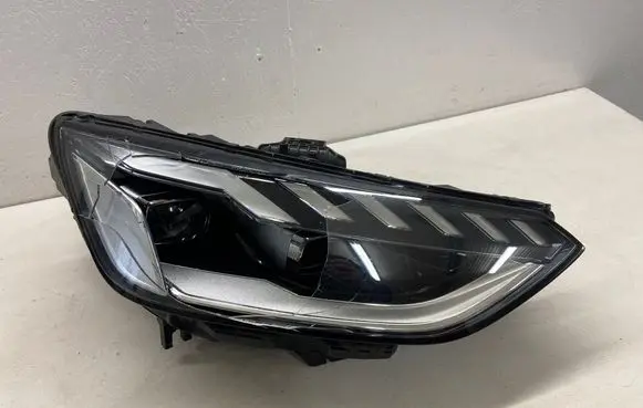 Audi A4 S4 B9 8W Headlight/headlamp 8W0941034D 300920233338 030111723400