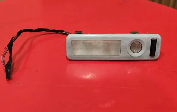 BMW 5 E39 Rear seat light 8366435 8366433 2497575