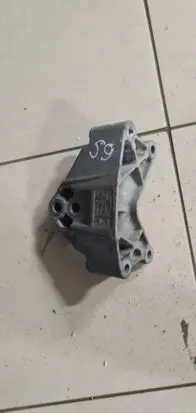Audi Q7 4L Gearbox mounting bracket 7L8399649