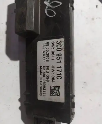 Volkswagen PASSAT B6 Sensor 3C0951171C 28093144 080141111