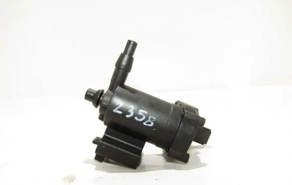 Mercedes-Benz CLK A209 C209 Turbo solenoid valve A2038000173