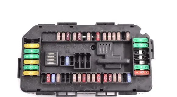 BMW 4 F32 F33 Fuse box set 9389068