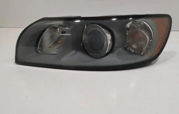 Volvo V50 Headlight/headlamp 30678912