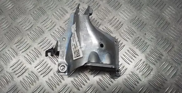 Porsche Macan (95B) Engine mounting bracket 8K0399059L