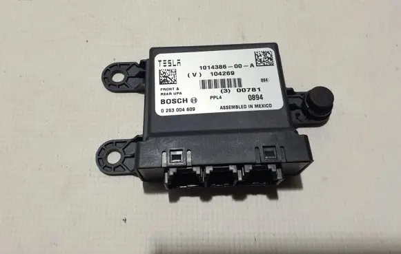 Tesla Model S Parking PDC control unit/module 1014386