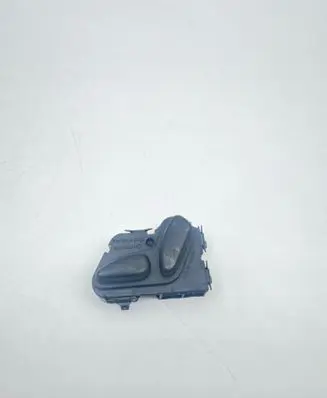 Mercedes-Benz C W203 Seat control switch 2108213851