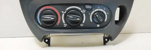 Renault Megane I Climate control unit 655738N