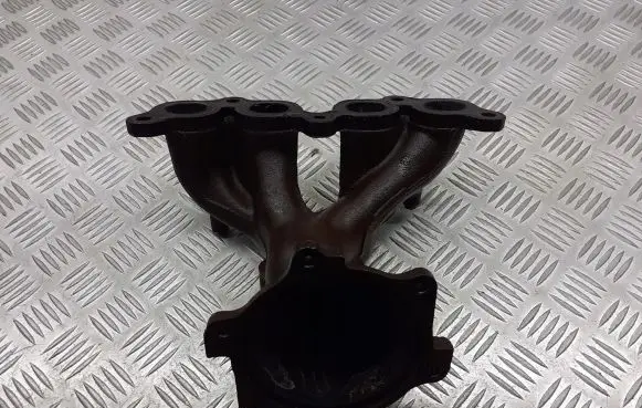 Nissan Micra Exhaust manifold