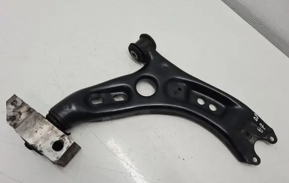 Volkswagen PASSAT B7 Front lower control arm/wishbone