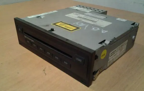Audi A6 S6 C6 4F CD/DVD changer 4E0035111A 4E0910111F
