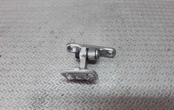 Mercedes-Benz S W220 Rear door upper hinge