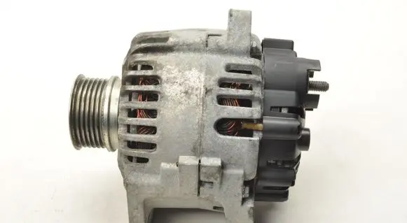 Dacia Duster Generator/alternator 8200667607