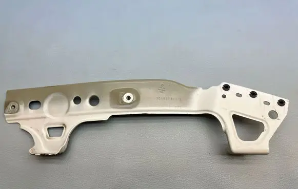 Volkswagen Arteon Shooting Brake Fender mounting bracket 3G8821141L