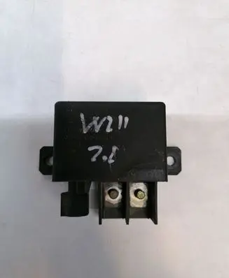 Mercedes-Benz E W211 Charging relay 