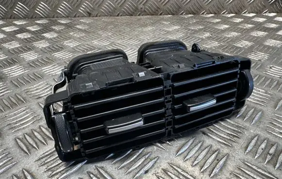 Land Rover Range Rover Velar Rear air vent grill GJ32014A22AA GX63014A22AB