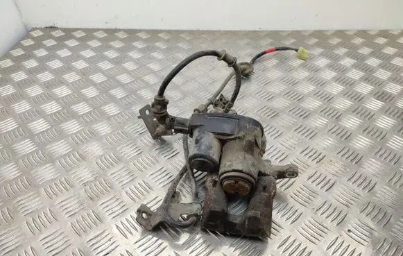 Hyundai i40 Rear brake caliper