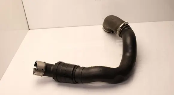 Jaguar XE Air intake hose/pipe GX736N650A