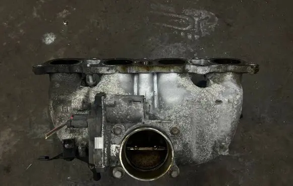 Opel Insignia A Intake manifold 12618060