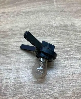 Mini One - Cooper Coupe R56 Tail light bulb cover holder 0337318 P21W