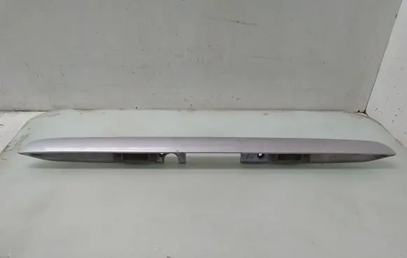 Mercedes-Benz E W210 Trunk door license plate light bar 2107400040
