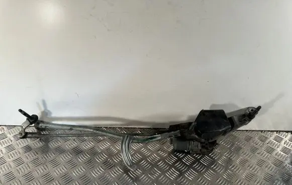 Mercedes-Benz GLC X253 C253 Front wiper linkage and motor A2538205600