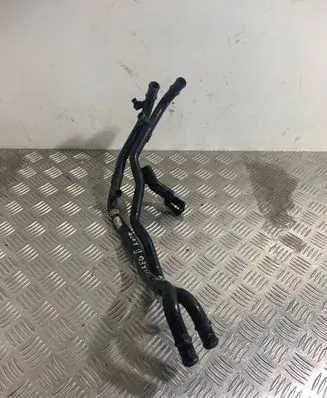 Volkswagen Touareg II Engine coolant pipe/hose 7P6121070AF